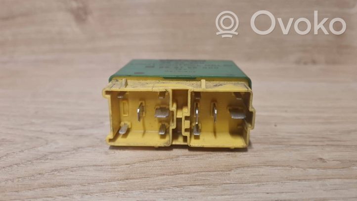 Volvo S70  V70  V70 XC Light relay 3523200