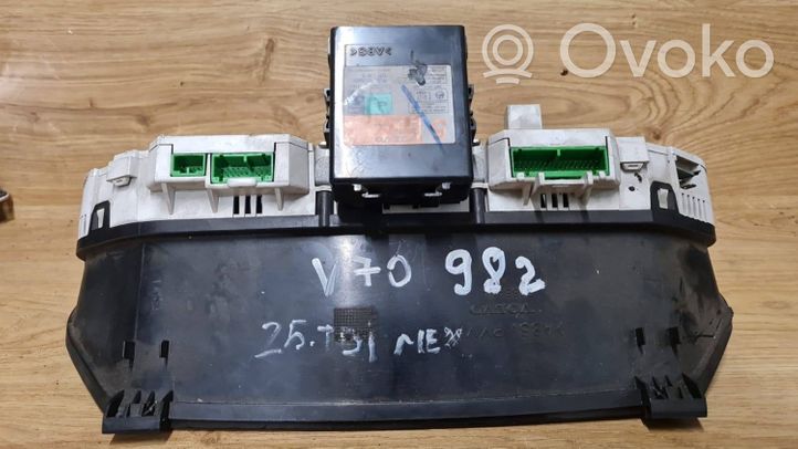 Volvo S70  V70  V70 XC Compteur de vitesse tableau de bord 9451530