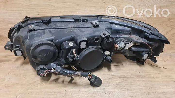 Volvo XC70 Headlight/headlamp 30784256