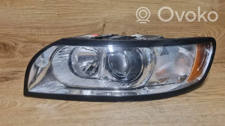 Volvo V50 Lampa przednia 31299597