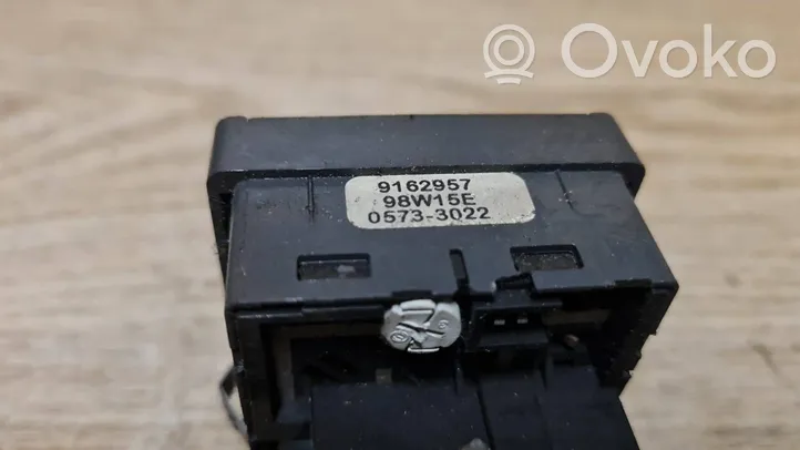 Volvo S70  V70  V70 XC Light switch 9162957