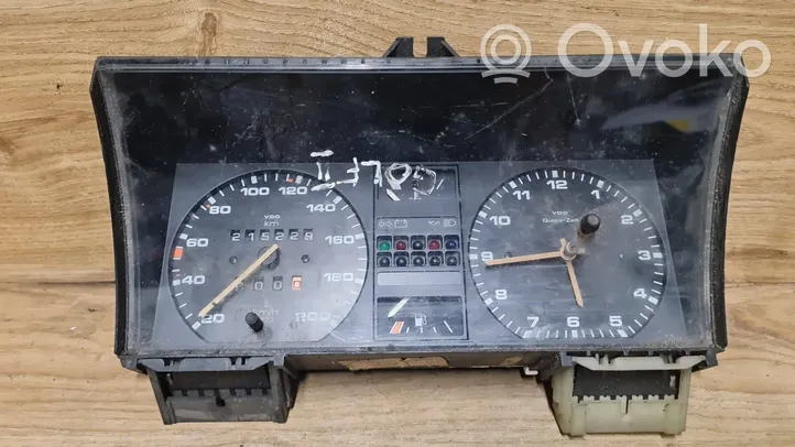 Volkswagen Golf II Speedometer (instrument cluster) 110008297015