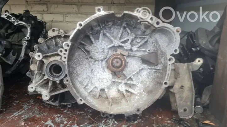 Volvo S40, V40 Manual 5 speed gearbox 01023824