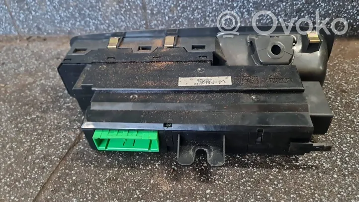 Volvo S80 Electric window control switch 8622039