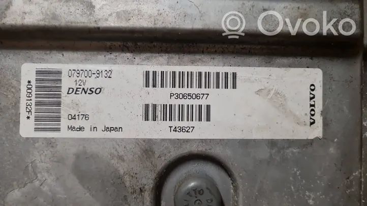 Volvo V50 Calculateur moteur ECU P30650677