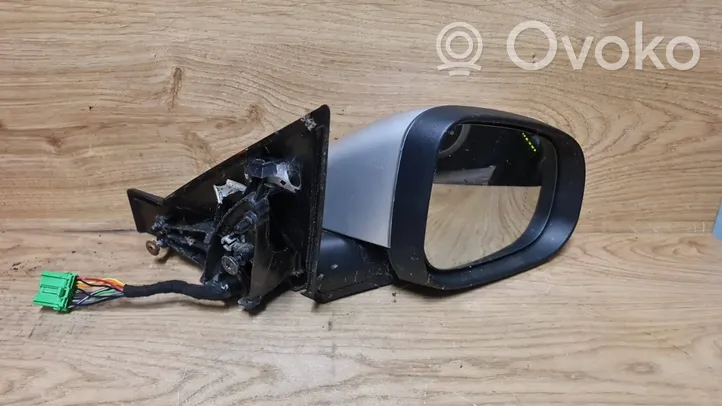 Volvo V70 Front door electric wing mirror 