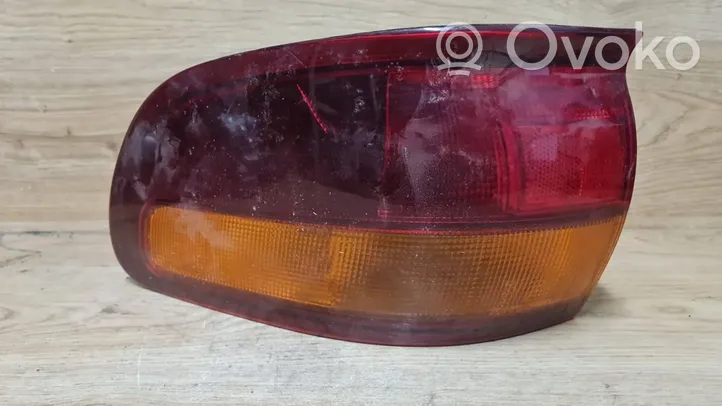 Toyota Previa (XR10, XR20) I Lampa tylna 22075165L