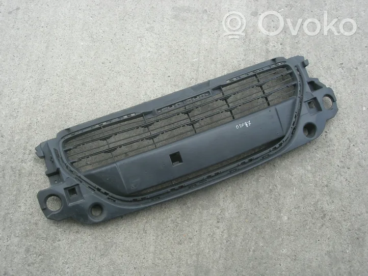 Peugeot 301 Maskownica / Grill / Atrapa górna chłodnicy 9676946780