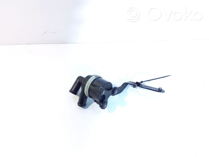 Volkswagen PASSAT B7 Pompe à eau de liquide de refroidissement 5N0965561A