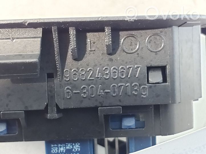 Citroen C5 Commutateur de capteur de stationnement (PDC) 9682436677