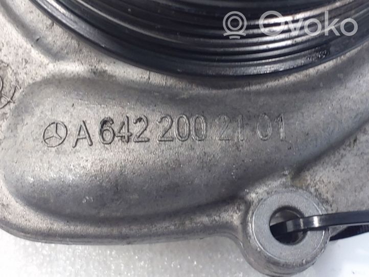 Mercedes-Benz ML W166 Kühlwasserpumpe Wasserpumpe A6422002101