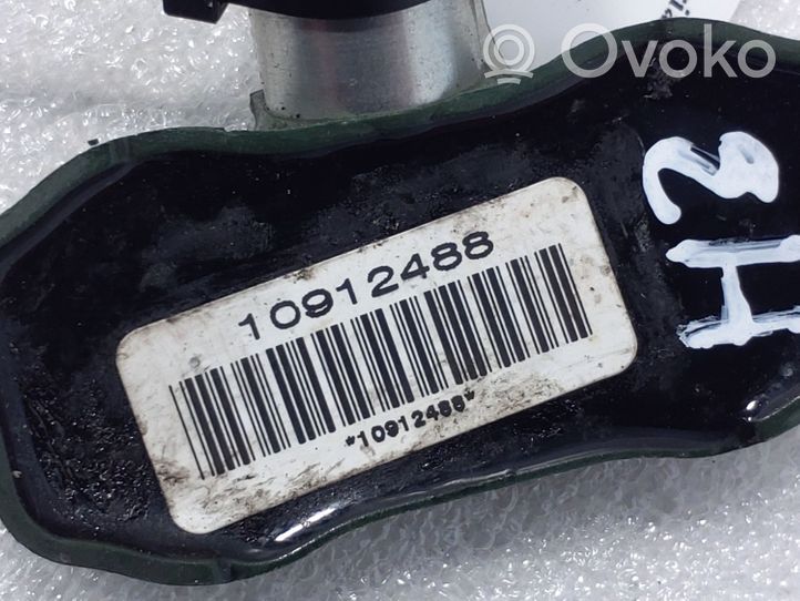 Hummer H3 Tire pressure sensor 15122618