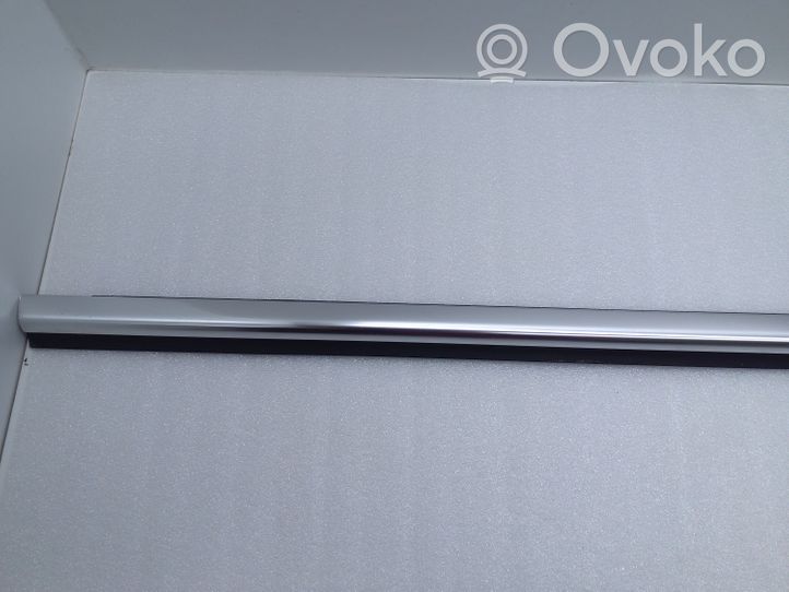 Volkswagen PASSAT CC Rivestimento modanatura del vetro della portiera posteriore 3C8839476F