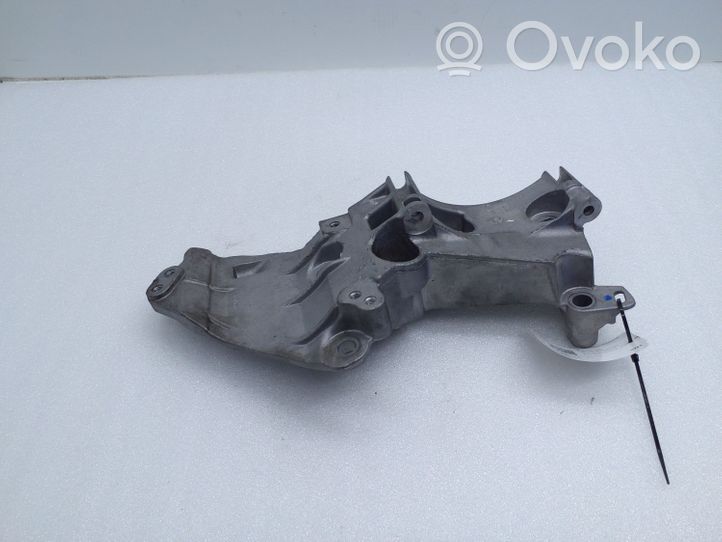 Nissan Qashqai Support de générateur / alternateur 8200669494