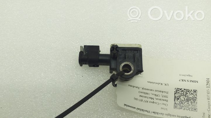 Mercedes-Benz A W176 Airbag deployment crash/impact sensor A1668210151