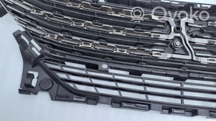 Peugeot 5008 II Maskownica / Grill / Atrapa górna chłodnicy 9816501577