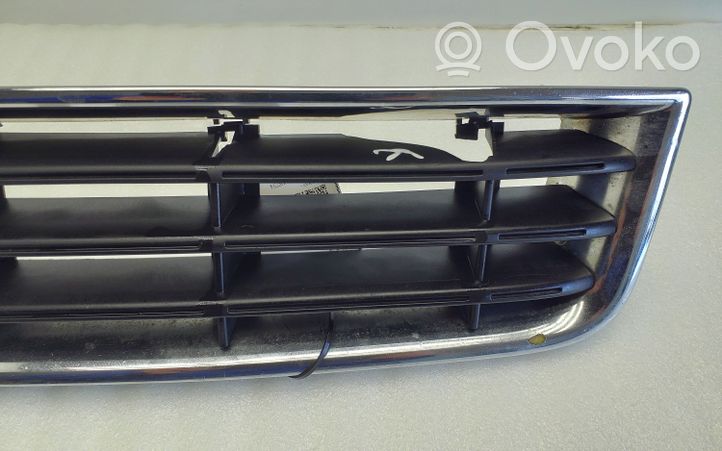 Audi A8 S8 D3 4E Grille inférieure de pare-chocs avant 4E0807683A