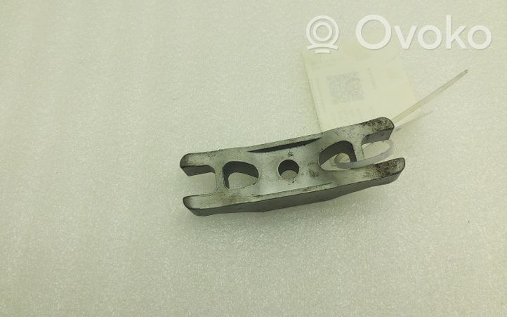 Volkswagen Polo V 6R Fuel Injector clamp holder 03L216
