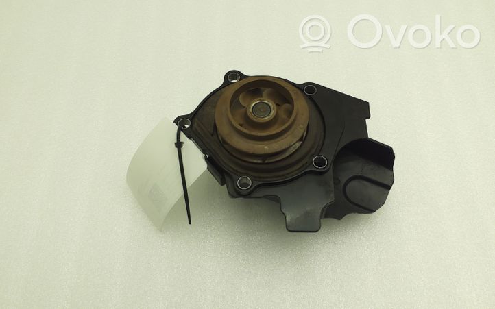 Audi A5 8T 8F Pompe de circulation d'eau 06H109121G