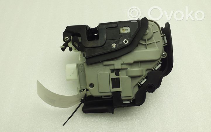 Audi A4 S4 B9 Serrure de porte avant 8W1837349A