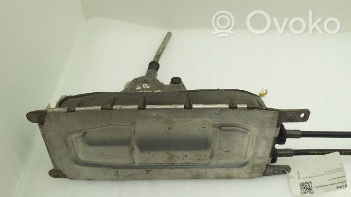 Volkswagen Sharan Gear selector/shifter (interior) 7N0711049A