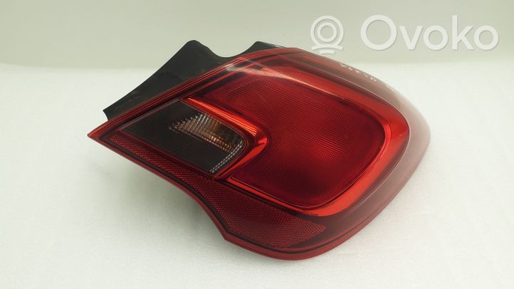 Opel Corsa E Lampa tylna 39012628