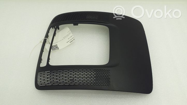 Mercedes-Benz GLB x247 Rivestimento della console di illuminazione installata sul rivestimento del tetto E1162462