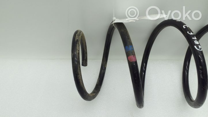 Volkswagen Golf VII Front coil spring 