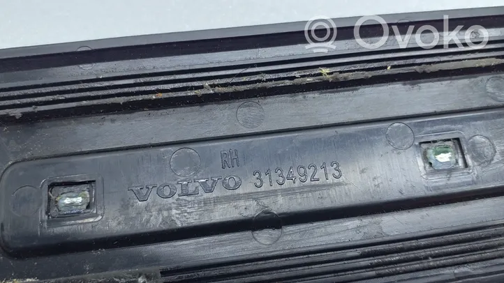 Volvo XC60 Copertura del rivestimento del sottoporta anteriore 31349213