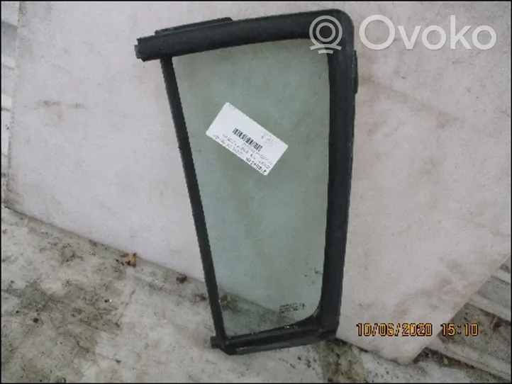 Suzuki Swift Rear vent window glass 8455162J00