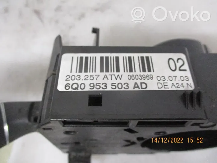 Volkswagen Polo IV 9N3 Interruttore luci 6Q0953513D9B9