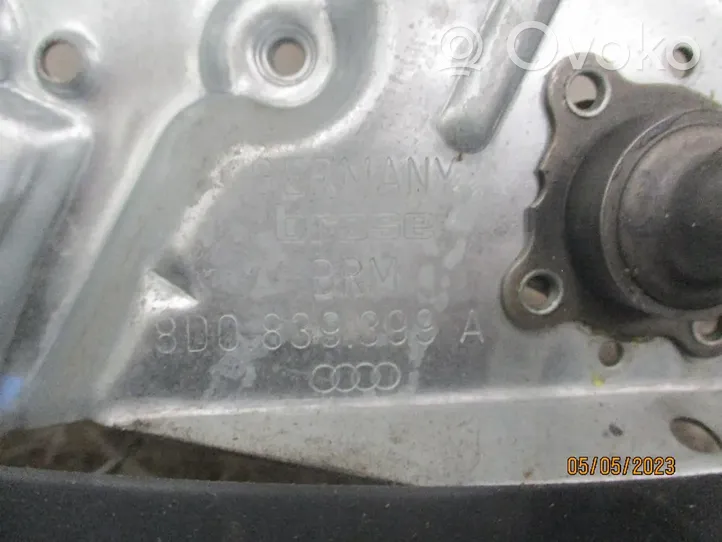 Audi A4 S4 B5 8D Elektriskā loga pacelšanas mehānisma komplekts 8D0839399A