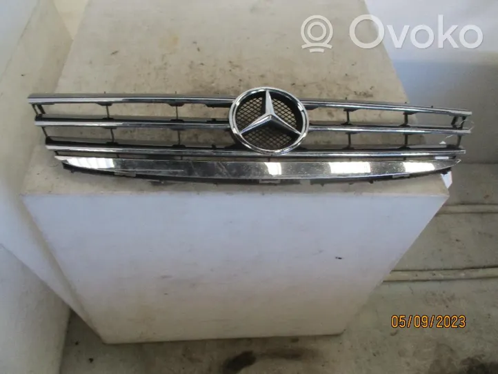 Mercedes-Benz A W169 Etusäleikkö A16988009839040