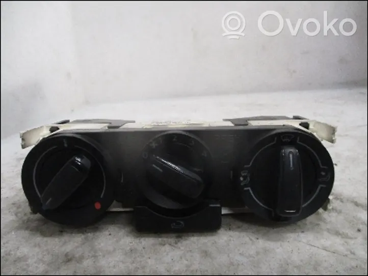 Volkswagen Polo Climate control unit 6R0820045N