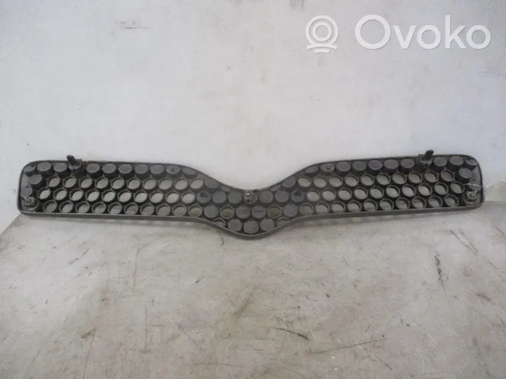 Toyota Yaris Atrapa chłodnicy / Grill 5310152010