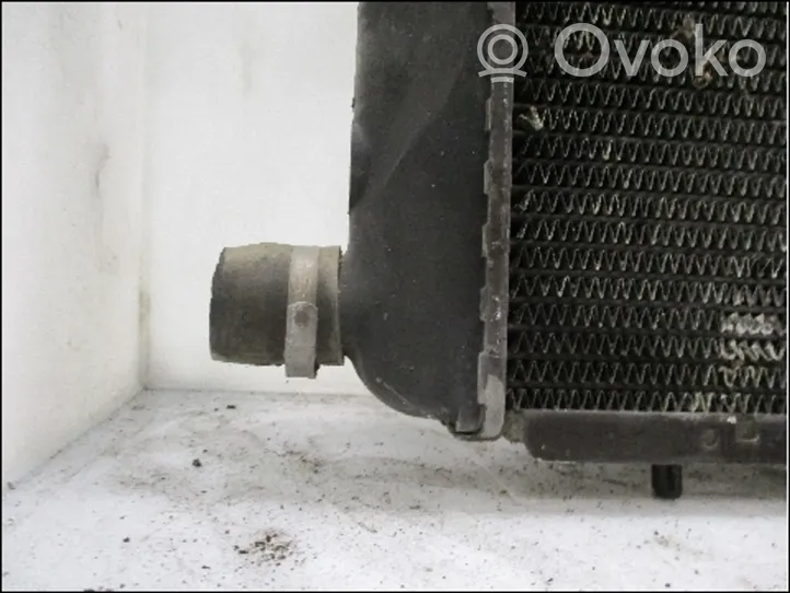 Renault Trafic I Radiateur de refroidissement 7701396218