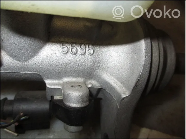Volkswagen Polo V 6R Maître-cylindre de frein 6R1611019F
