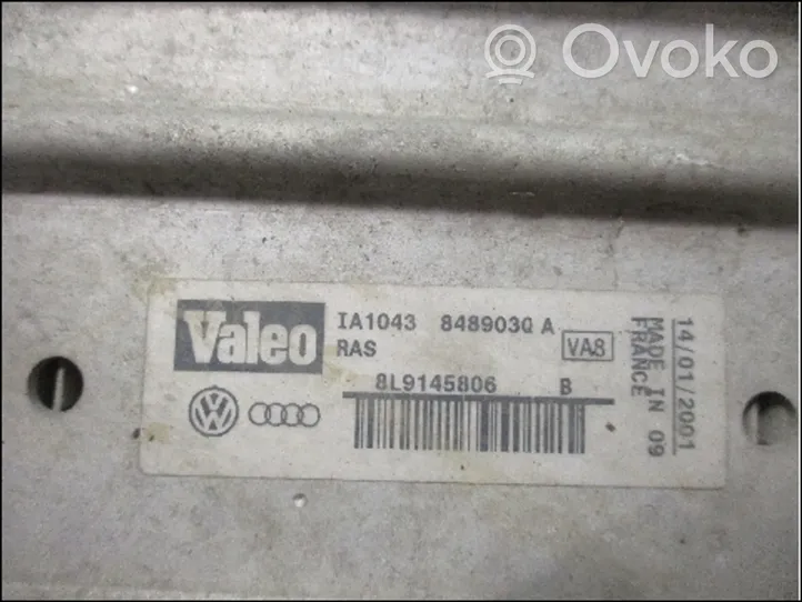 Audi TT Mk1 Välijäähdyttimen jäähdytin 8L9145806B