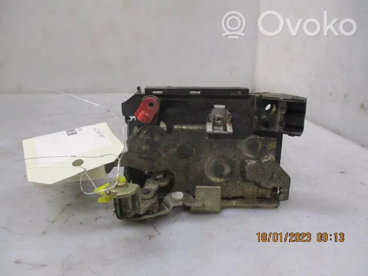 Renault 21 Serrure de porte avant 7701034393