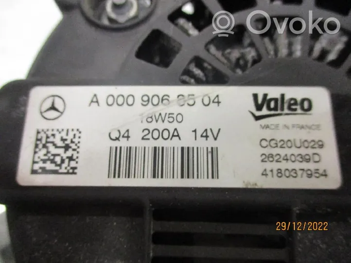 Mercedes-Benz Vito Viano W447 Generatore/alternatore A0009068504
