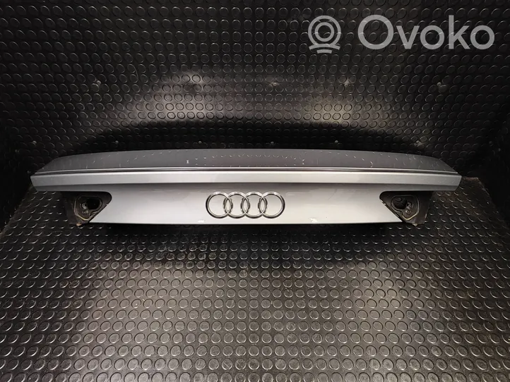 Audi A7 S7 4G Takaluukun/tavaratilan spoileri 4G8827086D