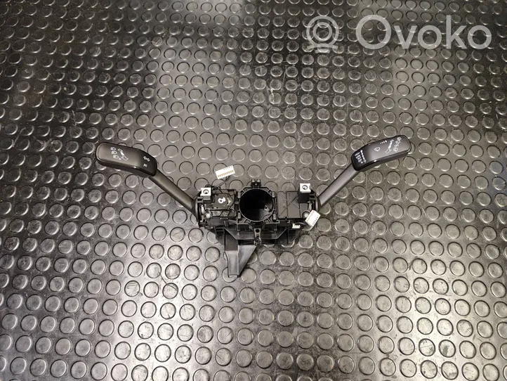 Volkswagen PASSAT B8 Leva/interruttore dell’indicatore di direzione e tergicristallo 3Q0953521P