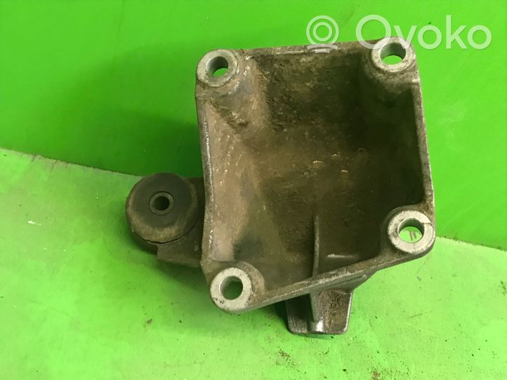 Audi 100 S4 C4 Supporto di montaggio scatola del cambio 4A0399114G