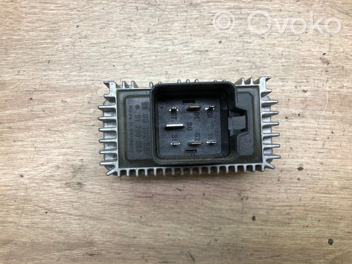 Opel Astra J Glow plug pre-heat relay 09132691