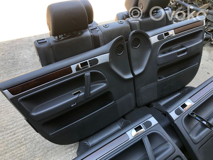 Volkswagen Touareg I Seat set 