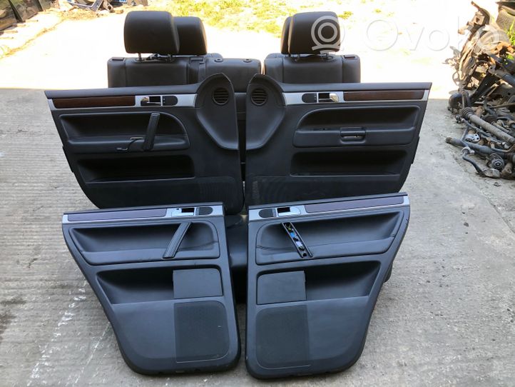 Volkswagen Touareg I Seat set 