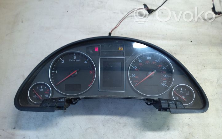 Audi A4 S4 B6 8E 8H Compteur de vitesse tableau de bord 8E0920950J