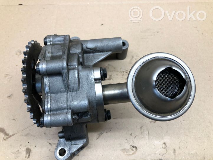 Volkswagen Bora Pompe à huile 038115105B