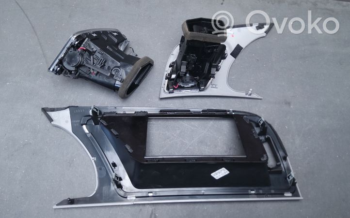 Audi A5 8T 8F Panelės apdailos skydas (apatinis) 8T2857185H