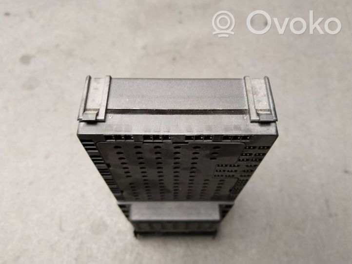 Volvo S60 Module de fusibles 8688153